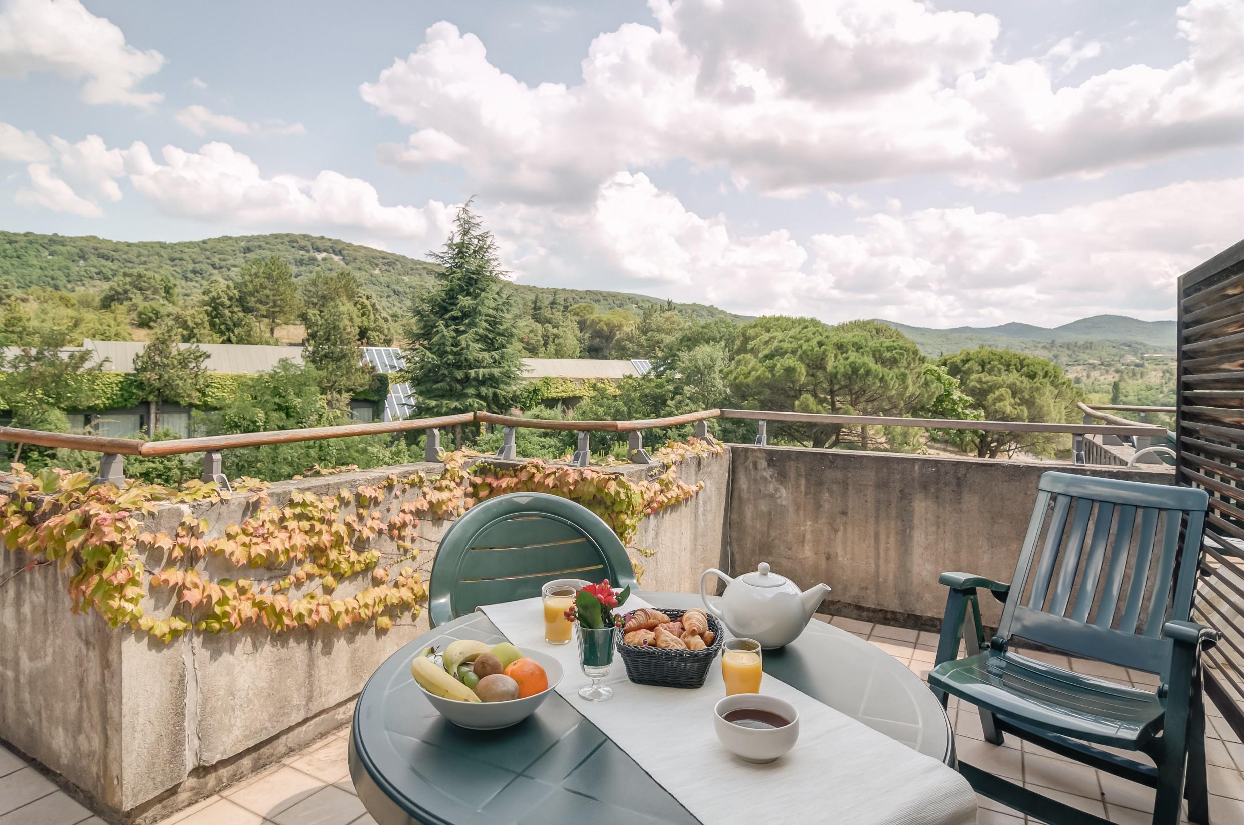 Sowell Hotels Ardeche Grospierres Exterior photo
